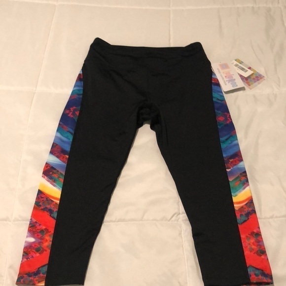 NWT LuLaRoe small Jade Capri leggings - Picture 1 of 4